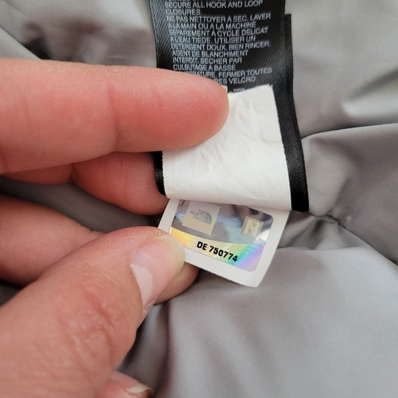 North Face Nuptse Retro Puffer Jacket - Picture 8 of 11